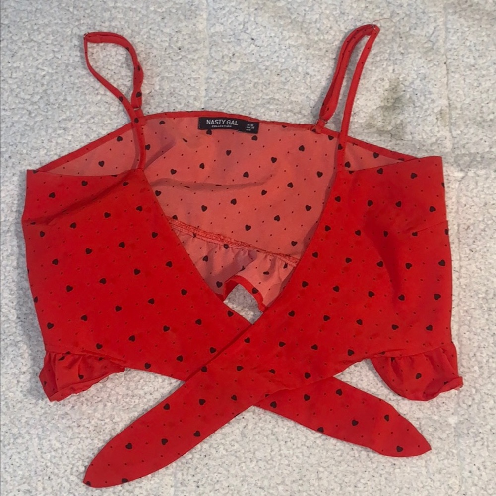 TIE CROP TOP